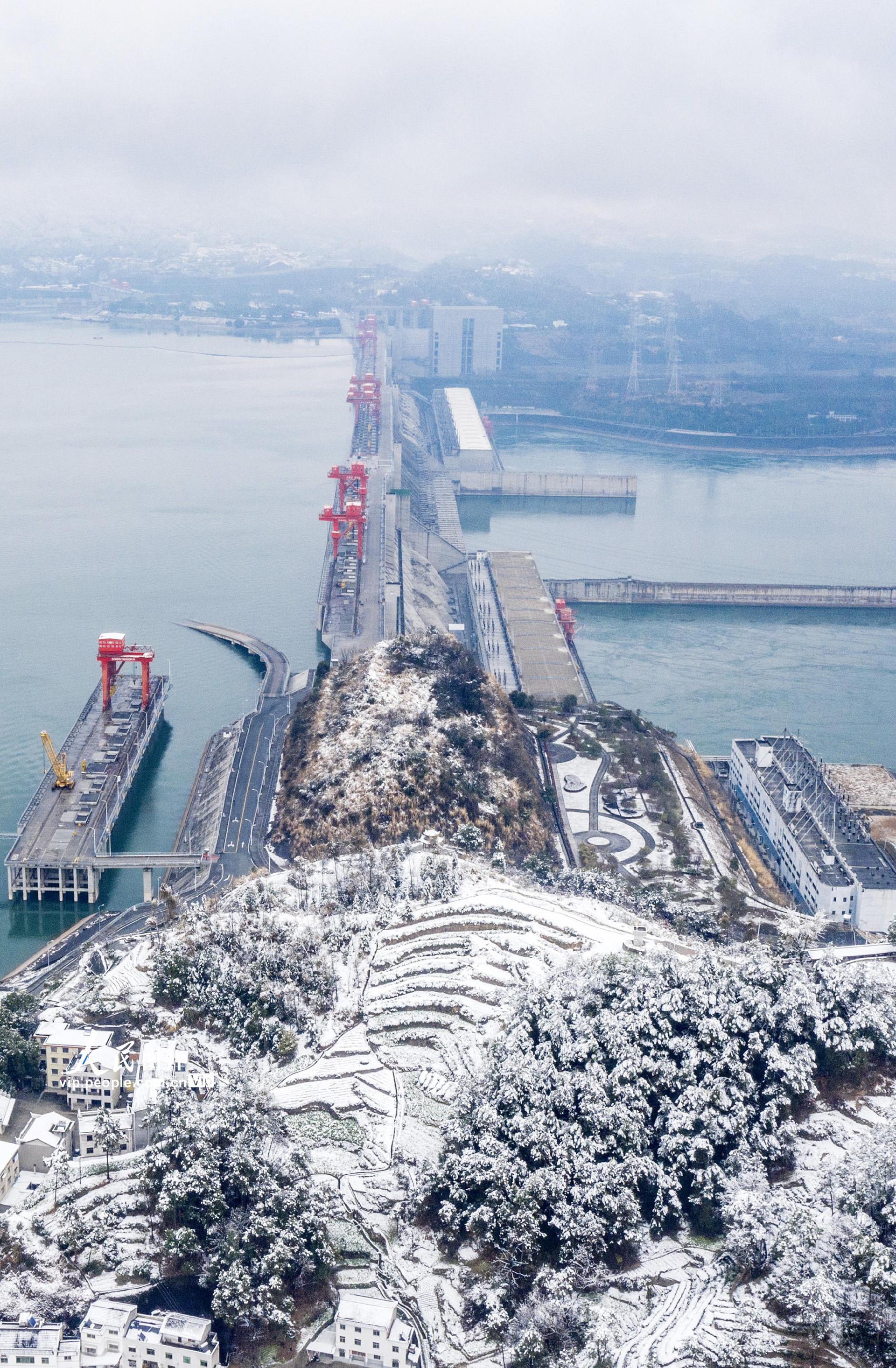 2022年2月7日，在湖北省宜昌市夷陵区三斗坪镇中堡岛村拍摄的雪景。